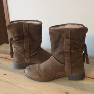 ABEO Blaine Suede Leather Booties